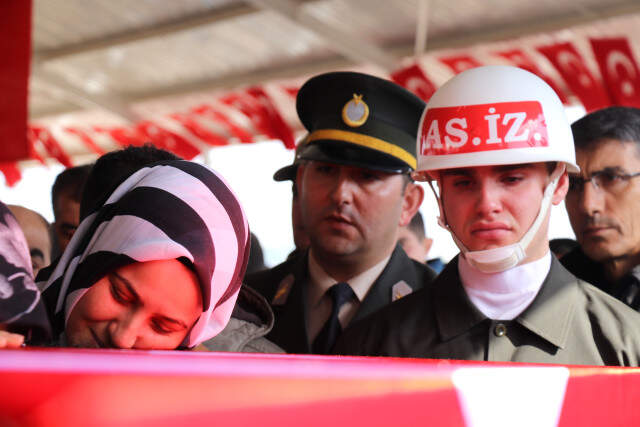 Silah Arkadaşları, Şehide Görüntülü Konuşmayla Veda Etti