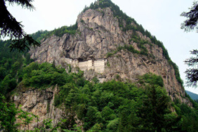sumela-manastiri-nda-define-bulundu-11286326_8594_m