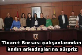 ticaret_borsasi_calisanlarindan_kadin_arkadaslarina_surpriz_h46324_01fe6