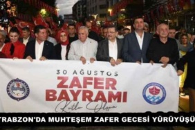trabzon_da_muhtesem_zafer_gecesi_yuruyusu_h54457_d5214