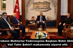 trabzon_muhtarlar_federasyonu_baskani_bekir_akturk_vali_tahir_sahini_makaminda_ziyaret_etti_h56642_773b4