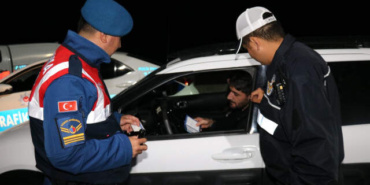 trafik-cezalarinda-yeni-donem-dun-gece-tum-11331084_4251_m