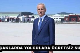 ucaklarda_yolculara_ucretsiz_su_h54545_48955