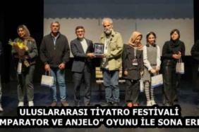 uluslararasi_tiyatro_festivali_imparator_ve_anjelo_oyunu_ile_sona_erdi_h58200_194aa