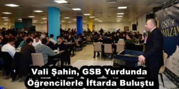 vali_sahin_gsb_yurdunda_ogrencilerle_iftarda_bulustu_h57175_3ecd2