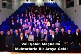 vali_sahin_mackada_muhtarlarla_bir_araya_geldi_h57174_bf74f
