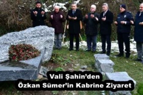 vali_sahinden_ozkan_sumerin_kabrine_ziyaret_h56560_a5b49