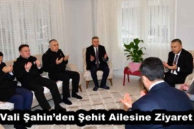 vali_sahinden_sehit_ailesine_ziyaret_h57173_2c26a