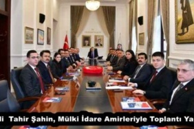 vali_tahir_sahin_mulki_idare_amirleriyle_toplanti_yapti_h57054_94471