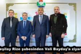 yesilay_rize_subesinden_vali_baydasa_ziyaret_h51921_4a3b9