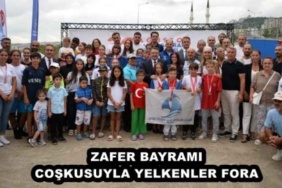 zafer_bayrami_coskusuyla_yelkenler_fora_h48778_b0fd8