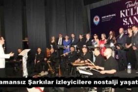 zamansiz_sarkilar_izleyicilere_nostalji_yasatti_h52500_bfe5a